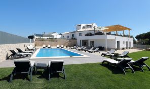 Maison d’hôtes neuve 10 suites avec grand terrain à Albufeira