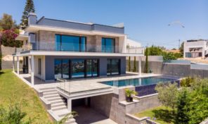 Villa moderne V4 avec vue mer sur les hauteurs à Albufeira