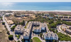 Appartement dernier étage T1 proche plage Salgados