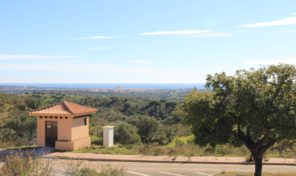 Terrain constructible de 2125m2 vue mer proche Tavira