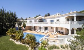 Villa V5 dans complexe golfique proche Praia da Luz