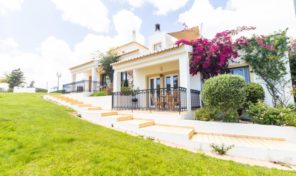 Maison jumelée T2 dans Golf en Algarve